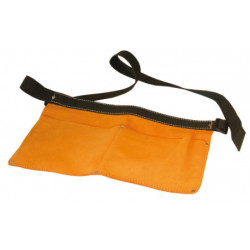 POCHE A CLOUS SOUPLE AVEC CEINTURE