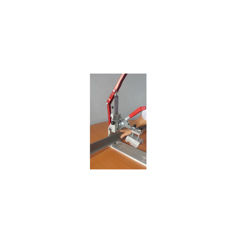 Grugeoir plinthes PVC Type 1001 - ROMUS 193780