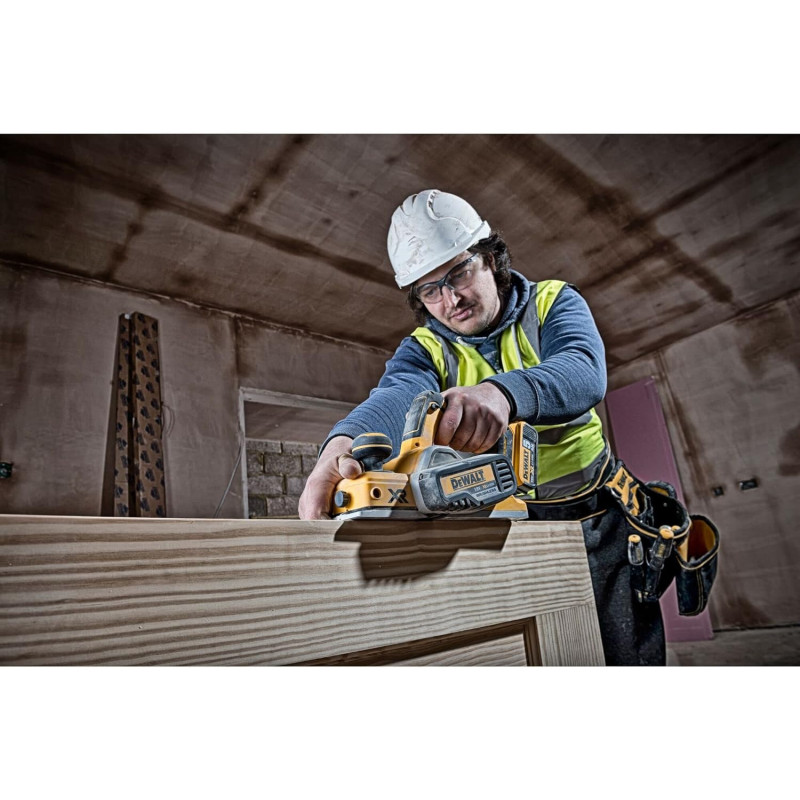 Rabot électrique sans fil 18V XR 82 mm (nu) - DEWALT DCP580NT