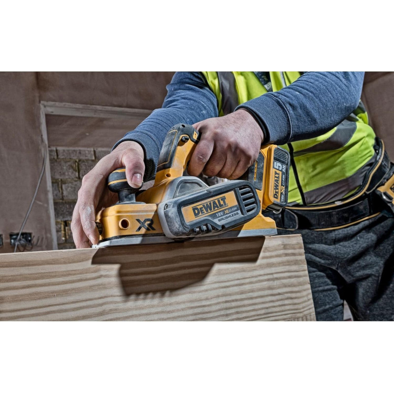 Rabot électrique sans fil 18V XR 82 mm (nu) - DEWALT DCP580NT