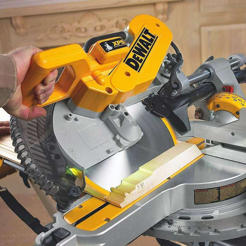 Scie à onglets radiale Ø305mm 1675 W - DEWALT DWS780