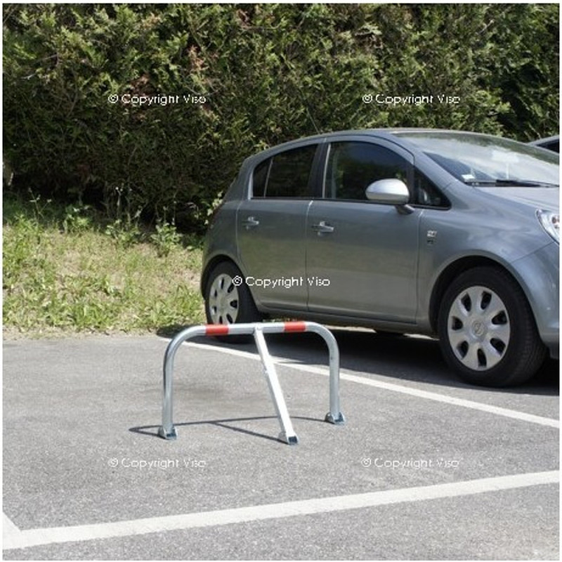 BARRIERE PARKING ACIER GALVA AVEC CADENAS